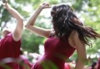 Donne danzano, terapia psicologica e spirituale